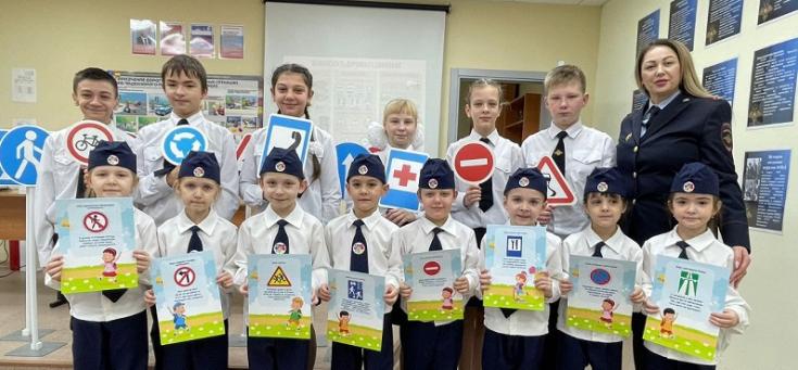 Белгородские ЮИДовцы призвали к соблюдению требований дорожных знаков