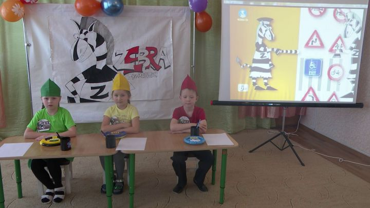 В детском саду «Ёлочка» прошло профилактическое мероприятие по БДД «Полосатая зебра»
