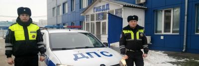 Сотрудники подмосковной Госавтоинспекции своевременно доставили в больницу водителя, которому стало плохо за рулем