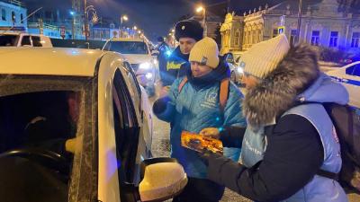 Волонтёры старшего возраста призвали тюменцев отказаться от управления транспортом в состоянии опьянения