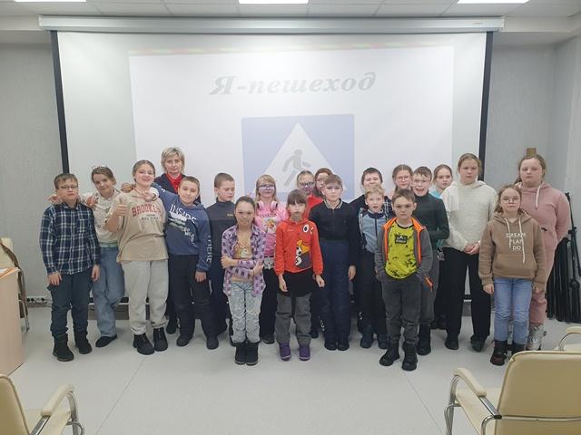 Апатитская Госавтоинспекция провела игру для школьников «Я - пешеход!»