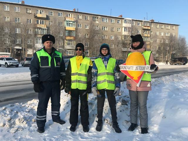 В Оленегорске провели профилактическое мероприятие «Пешеход, соблюдай ПДД!»