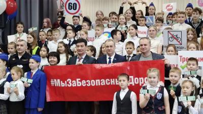 Более 120 школьников посвятили в юные инспекторы движения в Тюменской области