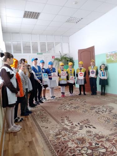 Малышам о дорожной безопасности