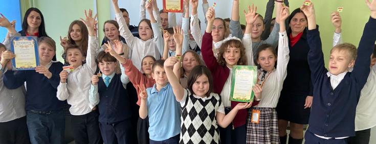 На юго-востоке столицы в школе состоялась интеллектуальная игра по основам безопасного участия в дорожном движения