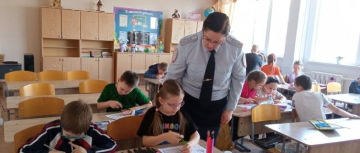 В г. Кузнецке прошло мероприятие по соблюдению ПДД.