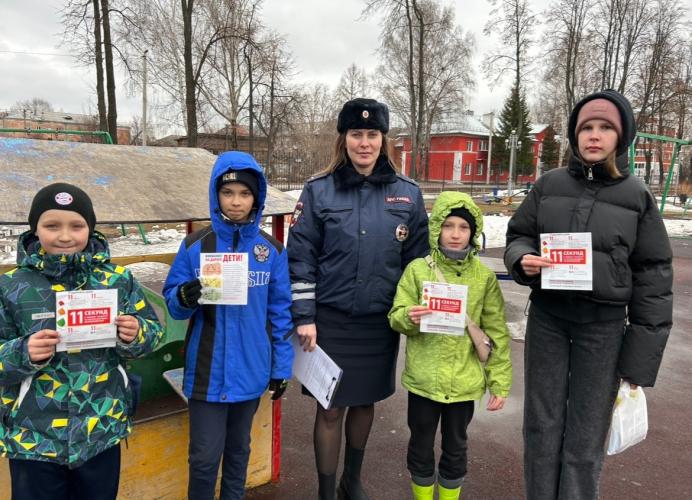 В Кунгуре сотрудники Госавтоинспекции провели акцию «Безопасный двор»