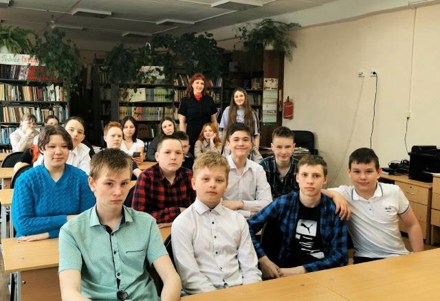 Автоинспекторы провели инструктажи по теме дорожной безопасности в Чайковской школе
