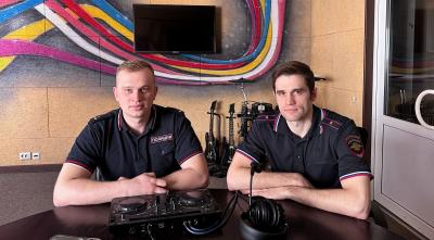 В Тульской области продолжается цикл радиопередач по безопасности дорожного движения с участием сотрудников Госавтоинспекции