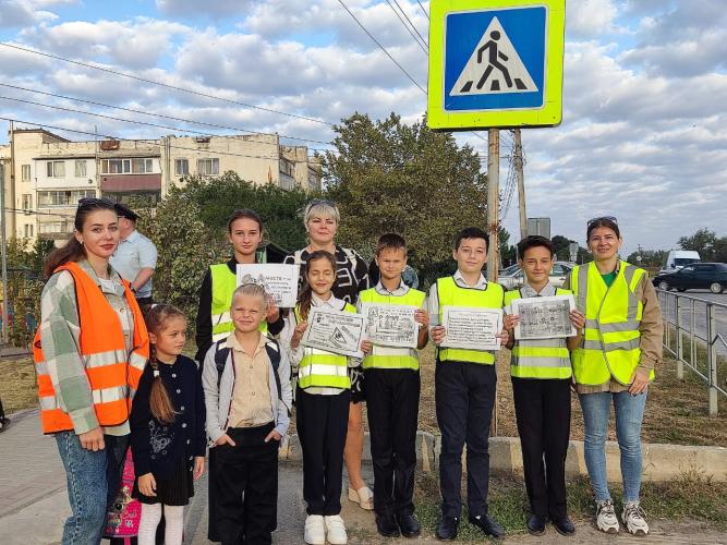 В Советском районе "Родительский патруль" и отряд ЮИД провели рейд «Соблюдай ПДД»
