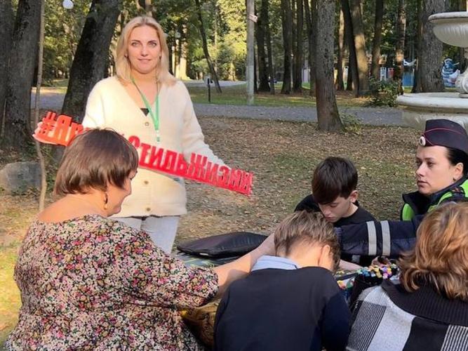 В Тучковской поселковой библиотеке Рузского городского округа прошёл урок безопасности для учеников начальных классов «Опасные ситуации рядом».